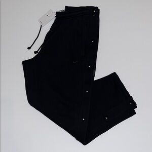 Nike LeBron Standard Issue Men's M Therma-FIT Basketball Pants FZ1036 black $115